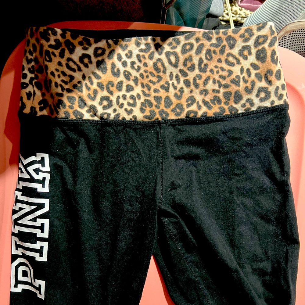 PINK leopard legging